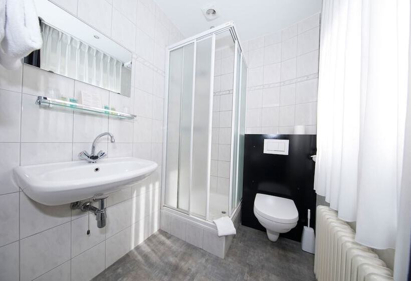 חדר דלוקס, Restaurant St. Lambert