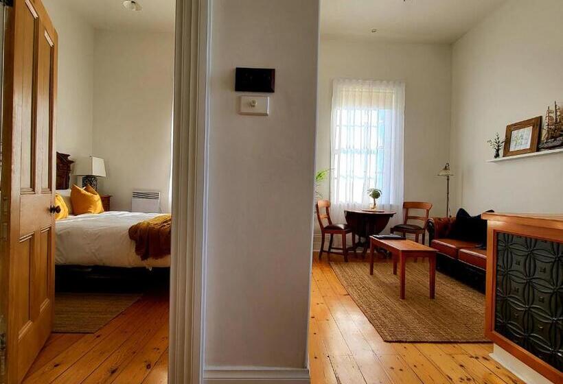 침실 1개 바다 전망 아파트, Annesley House