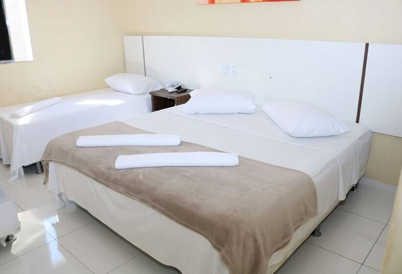 غرفة قياسية, Capuchins