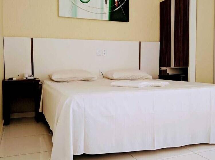 غرفة قياسية, Capuchins