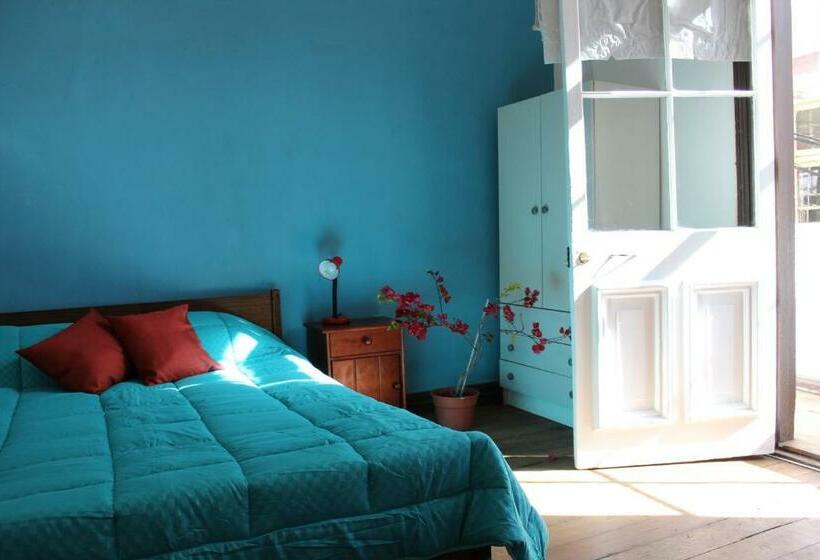 اتاق استاندارد سه نفره, Casa Volante Hostal