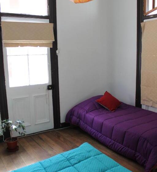 اتاق استاندارد چهارنفره با سرویس بهداشتی مشترک, Casa Volante Hostal