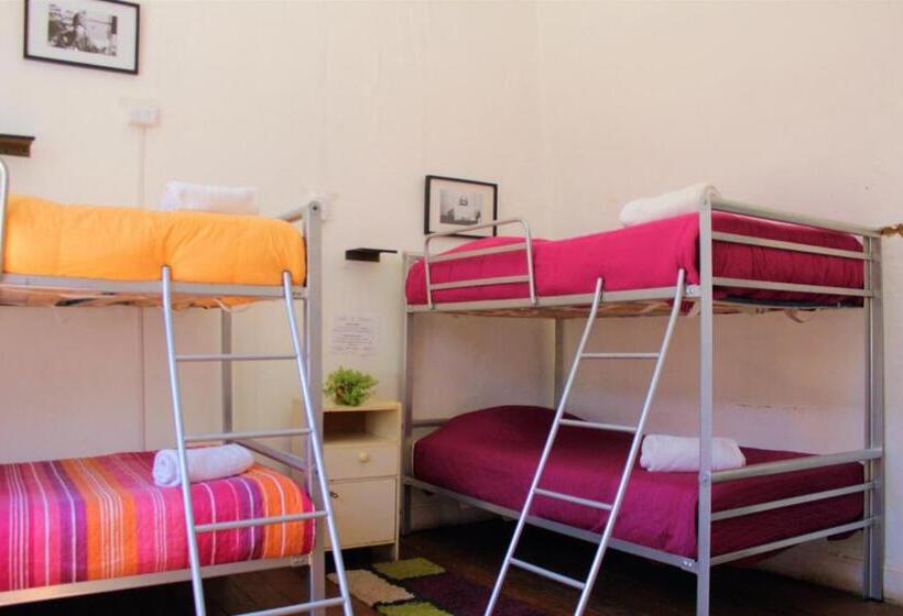اتاق اکونومی با حمام مشترک, Casa Volante Hostal
