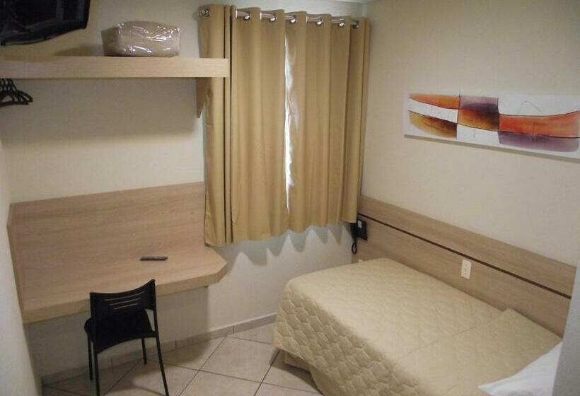 Standard Szoba, Eden