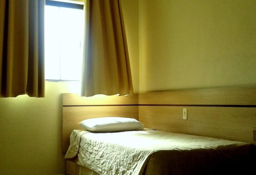 Standard Szoba, Eden