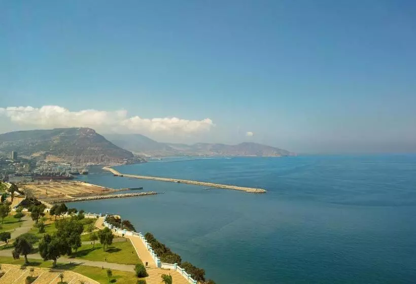 استودیوی استاندارد با چشم‌انداز دریا, Four Points By Sheraton Oran