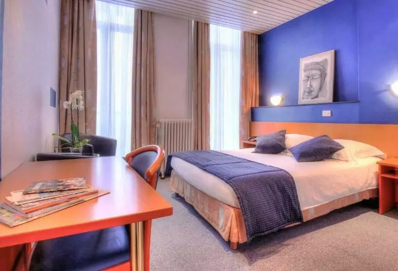 Chambre Standard, Le Terminus