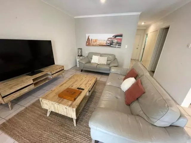 آپارتمان 2 خوابه, Mariner Bay Apartments
