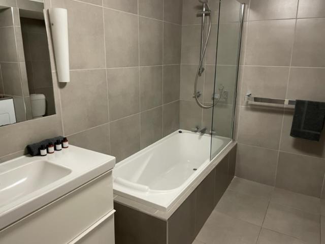 침실 3개 아파트, Mariner Bay Apartments