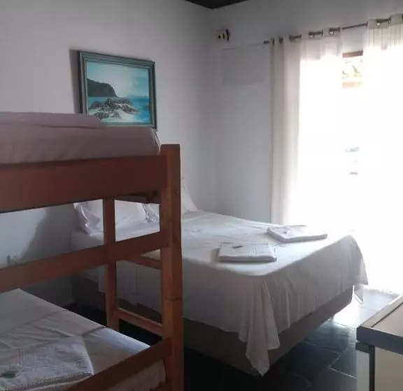 スタンダード4人部屋, Praia Da Paixão
