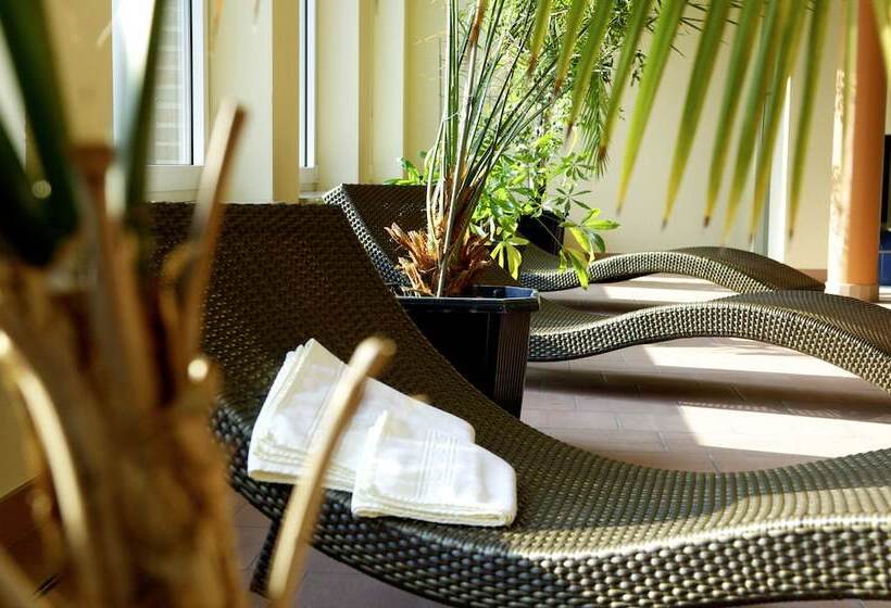 Семейный Номер, Restaurant Tychon Ag