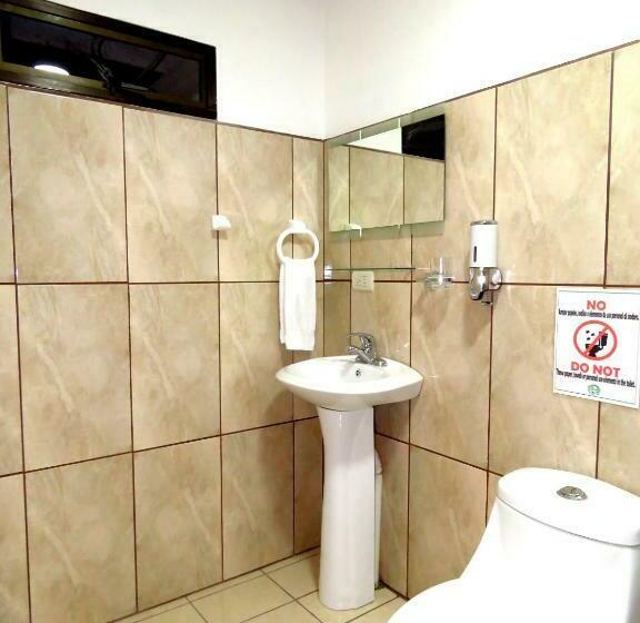 四人标准间, Santa Fe B&b