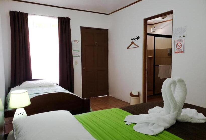 标准三人间, Santa Fe B&b