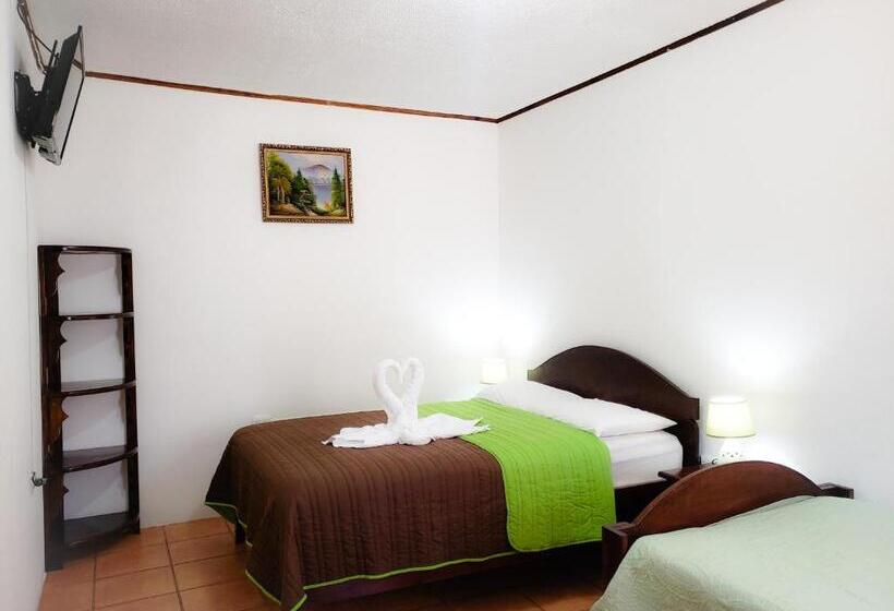 标准三人间, Santa Fe B&b