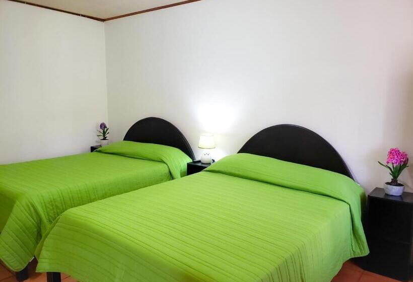 家庭间, Santa Fe B&b