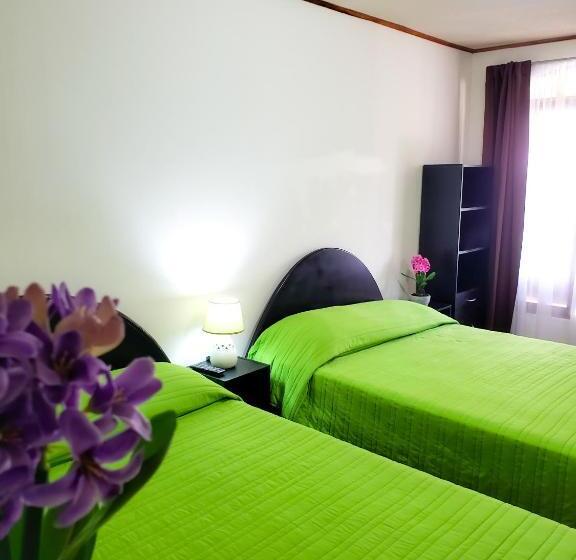 家庭间, Santa Fe B&b