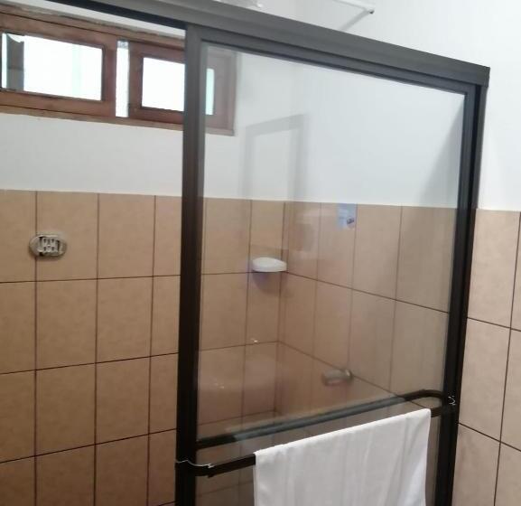 标准三人间, Santa Fe B&b