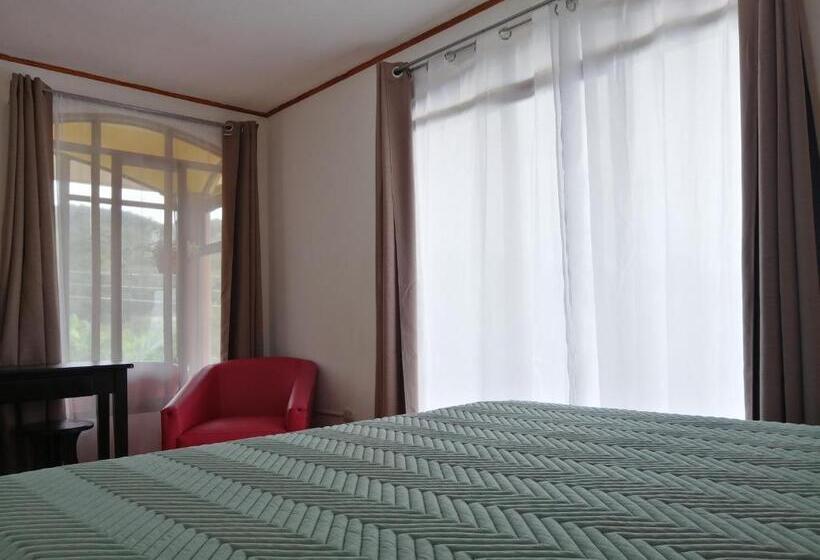 家庭间, Santa Fe B&b