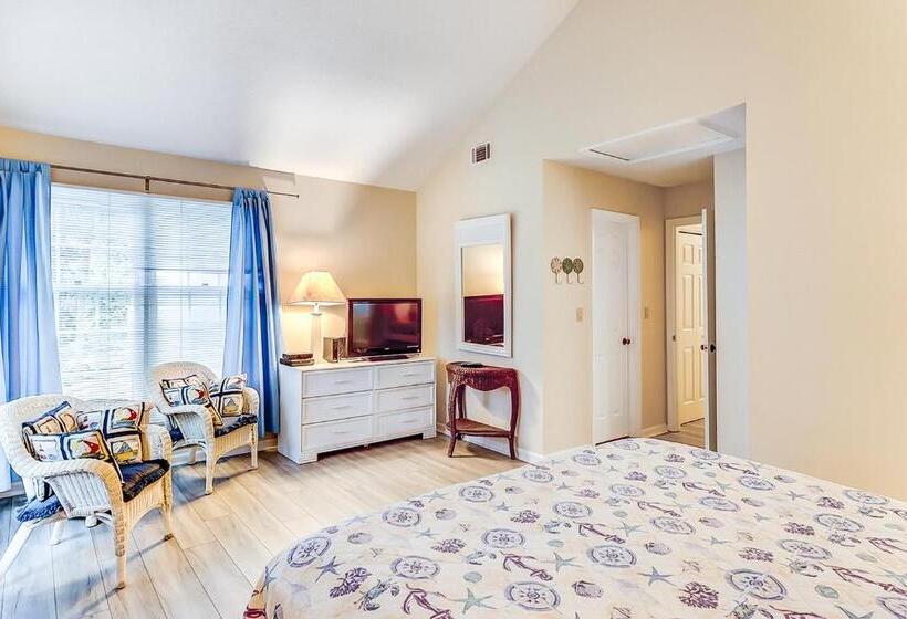 Апартаменты 2 Спальни, Evian At Shipyard By Hilton Head Accommodations