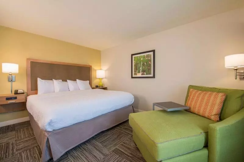Standard-huone King-vuode, Hampton Inn Waynesboro