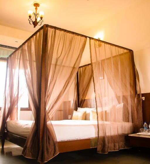 프리미엄 스위트, Heritage Khirasara Palace