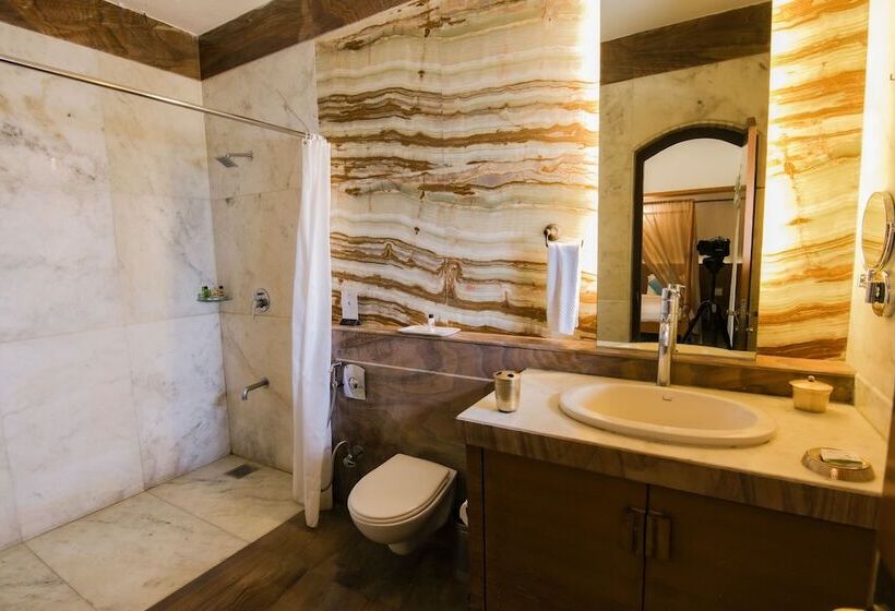 스위트, Heritage Khirasara Palace