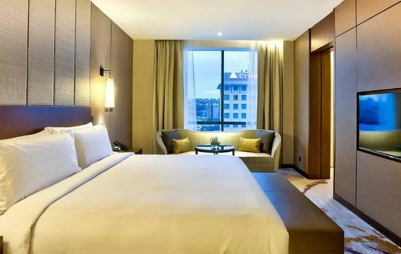 エクゼクティブスイート, Hilton Kota Kinabalu
