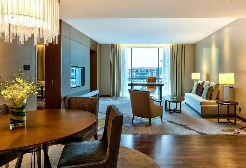 エクゼクティブスイート, Hilton Kota Kinabalu