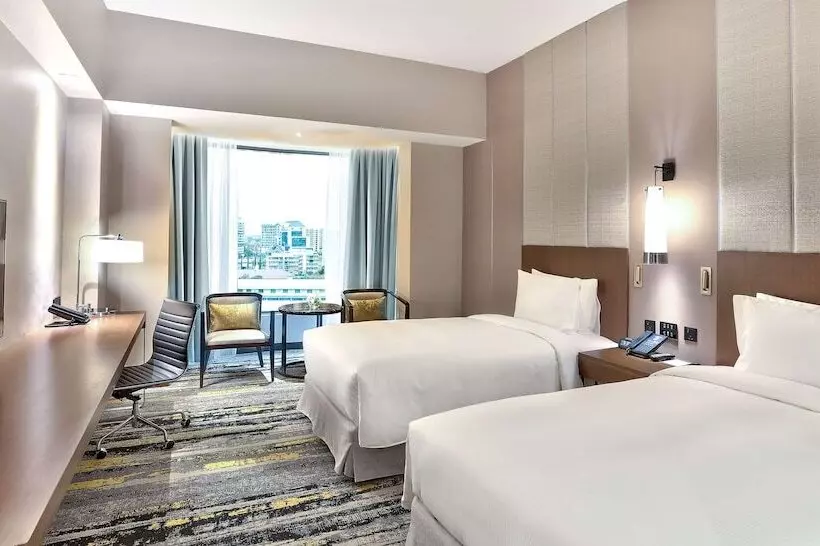 スタンダードルーム, Hilton Kota Kinabalu