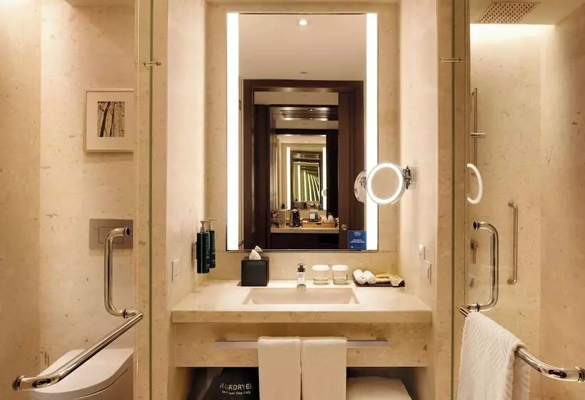 デラックスルーム, Hilton Kota Kinabalu