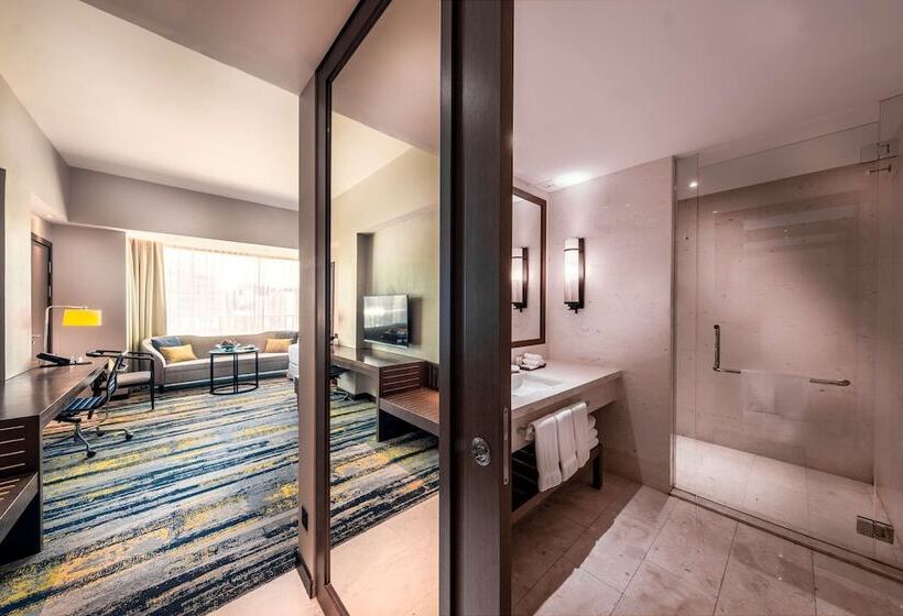 חדר משפחתי, Hilton Kota Kinabalu