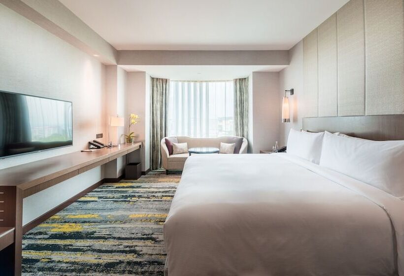 이그제큐티브 룸, Hilton Kota Kinabalu