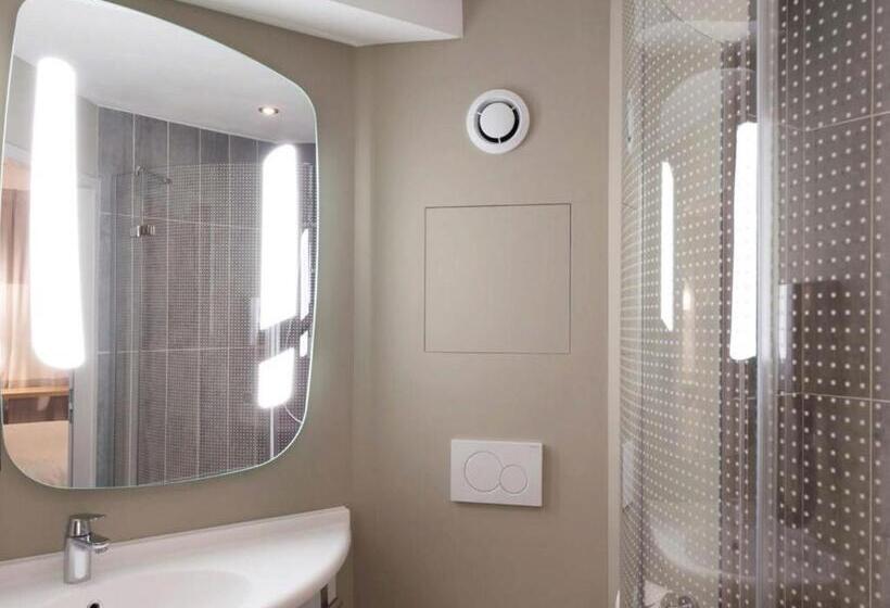 اتاق استاندارد یک نفره, Ibis Riga Centre