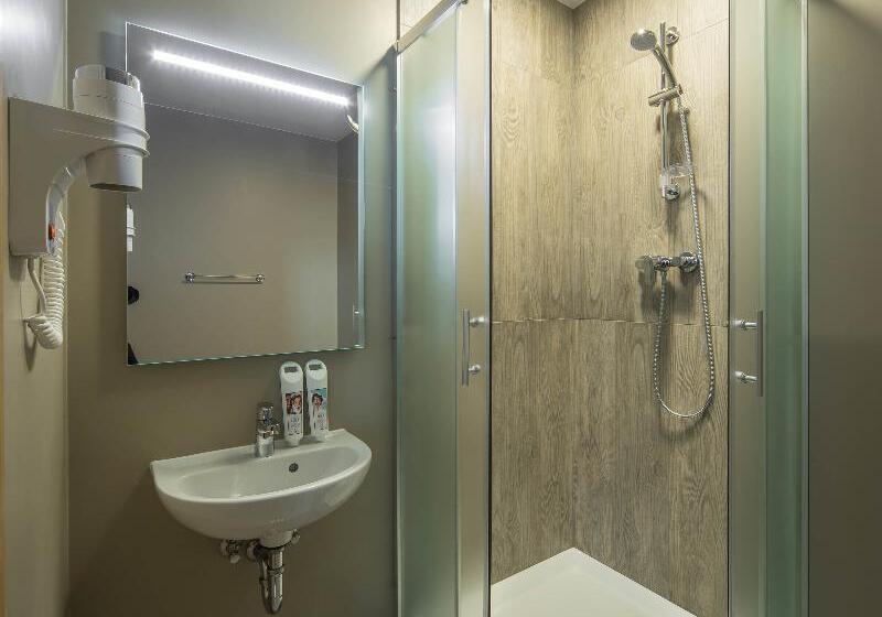 اتاق استاندارد یک نفره, Ibis Riga Centre