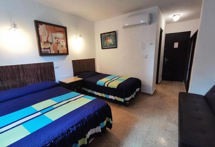 3-Bett-Standardzimmer, Las Dalias Inn