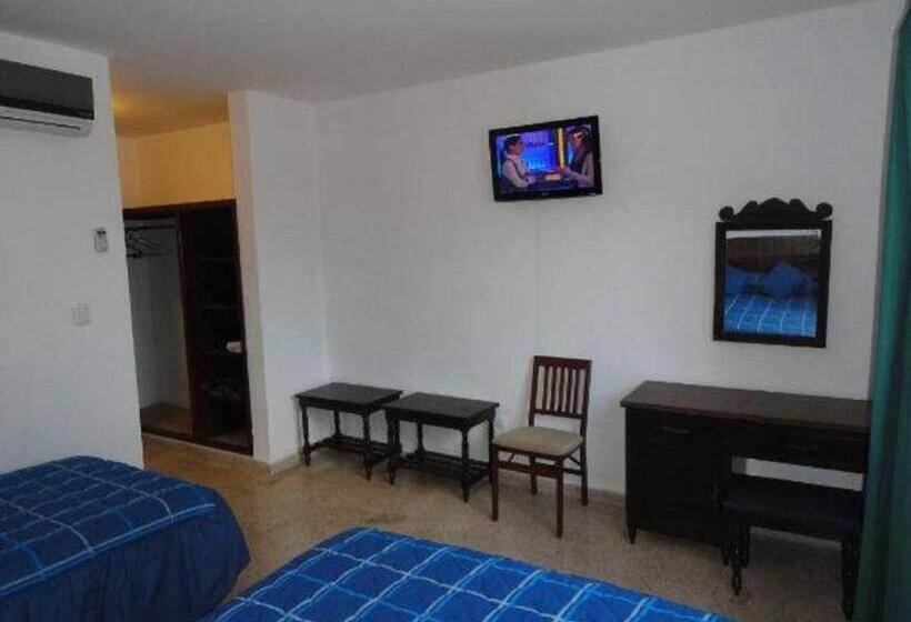 3-Bett-Standardzimmer, Las Dalias Inn