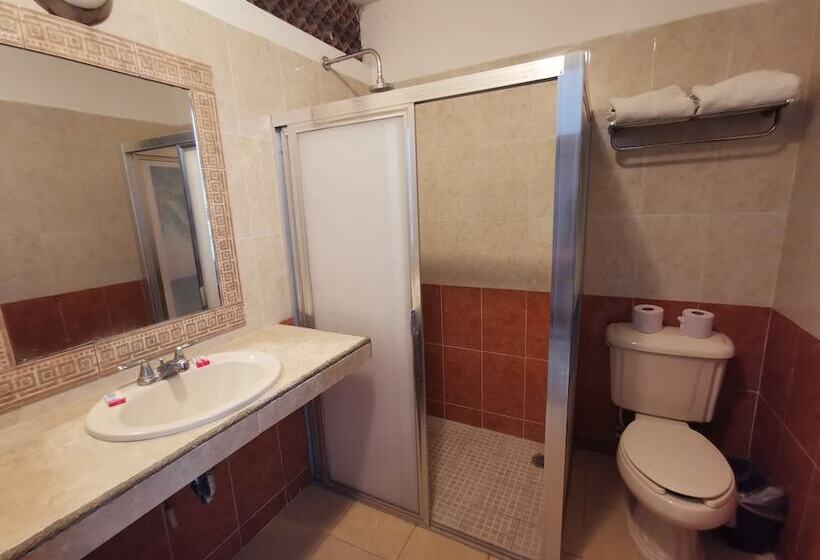 3-Bett-Standardzimmer, Las Dalias Inn