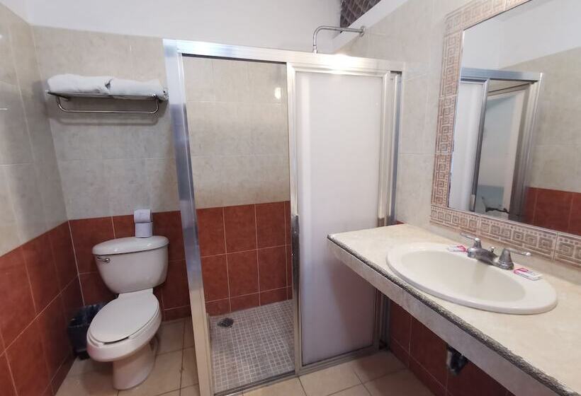 3-Bett-Standardzimmer, Las Dalias Inn