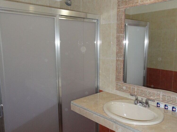 3-Bett-Standardzimmer, Las Dalias Inn