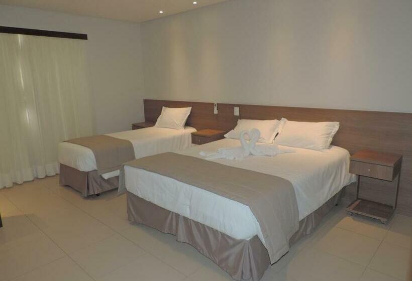 غرفة قياسية ثلاثية, Maua