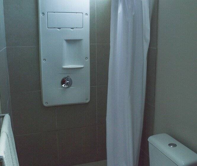 标准三人间, Pajuçara Hotel Express