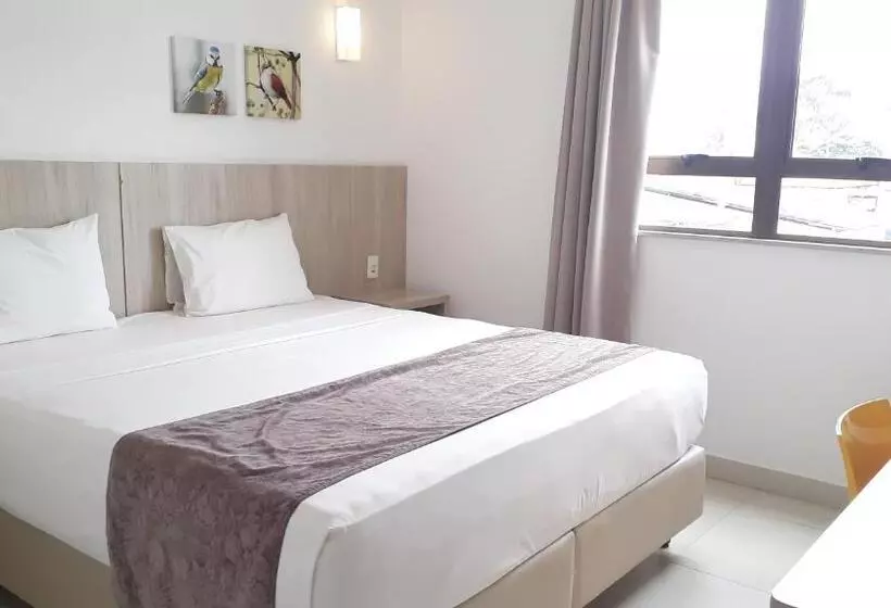 デラックストリプルルーム, Pena Branca Hotel E Eventos