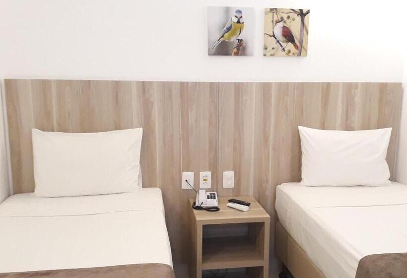 חדר דלוקס לשלושה, Pena Branca Hotel E Eventos