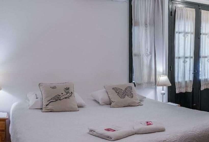 Quarto Estandar, Posada De La Flor