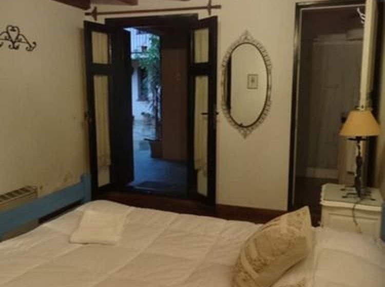 Quarto Estandar, Posada De La Flor
