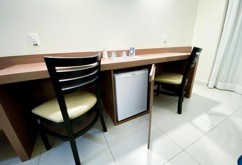 Номер Стандарт Трехместный, Rainha Do Brasil