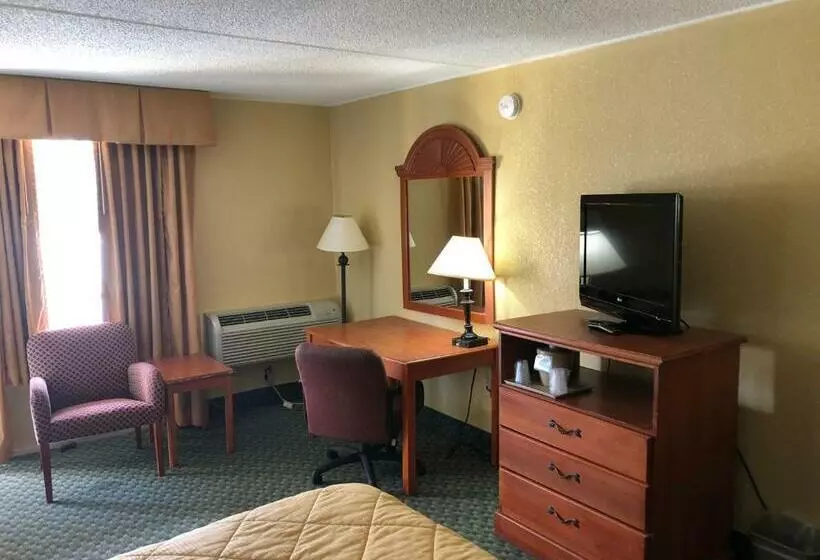 キングサイズベッドのスタンダードルーム, Rodeway Inn Joint Base Andrews Area