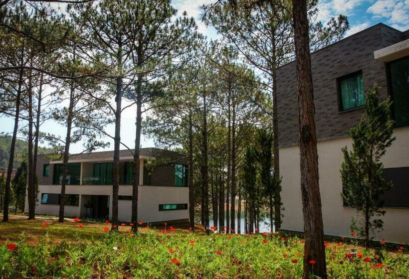 ویلای 4 خوابه, Terracotta Hotel & Resort Dalat