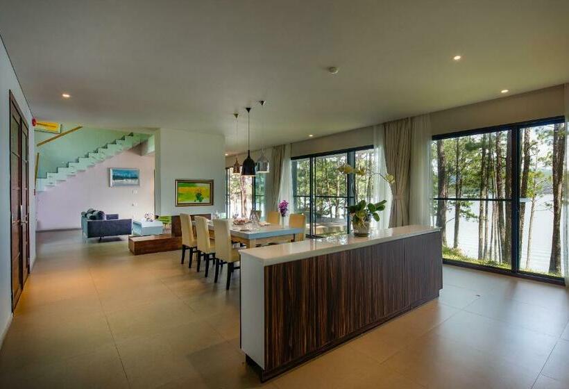 ویلای 4 خوابه, Terracotta Hotel & Resort Dalat