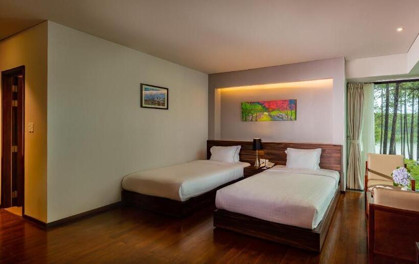 ویلای 4 خوابه, Terracotta Hotel & Resort Dalat